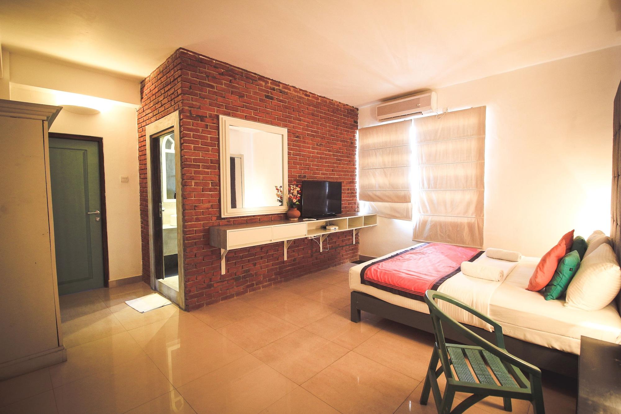 Clock Hostel Dehiwala-Mount Lavinia
